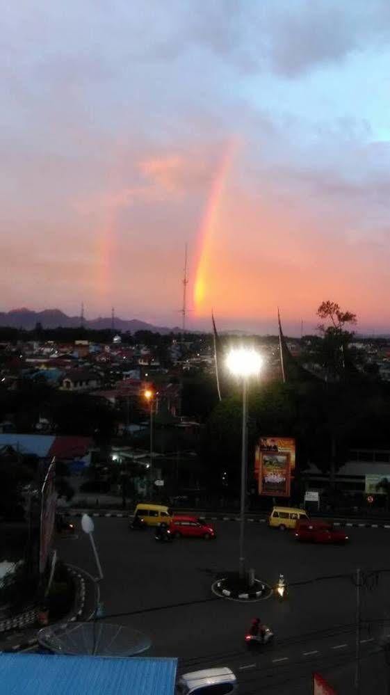Hotel Yuriko Bukittinggi Exterior foto
